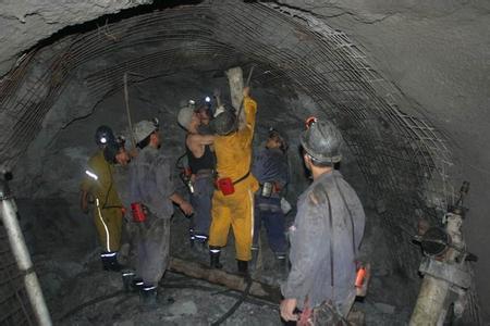 西塞山工程爆破中的危险因素分析以及应对工程爆破危险的措施